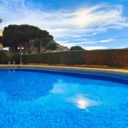 Apartment Vacay Mateua, A Paso De Playa! L'Escala